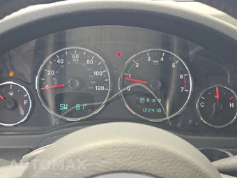 2012 Jeep Liberty Sport Latitude Edition - miniatura 12