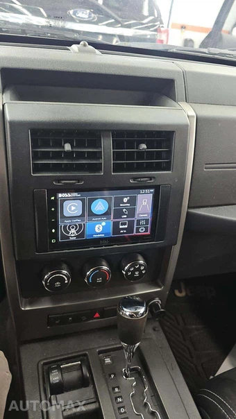 2012 Jeep Liberty Sport Latitude Edition - miniatura 29