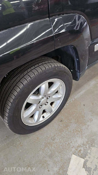 2012 Jeep Liberty Sport Latitude Edition - miniatura 35
