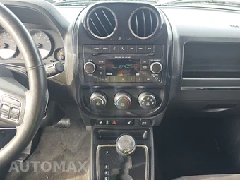 2012 Jeep Patriot Latitude – miniatura 11