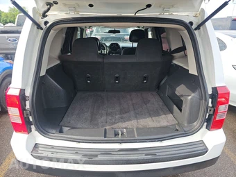 2012 Jeep Patriot Latitude – miniatura 16