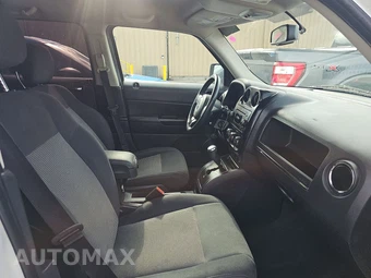 2012 Jeep Patriot Latitude – miniatura 8