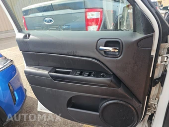 2012 Jeep Patriot Latitude – miniatura 9