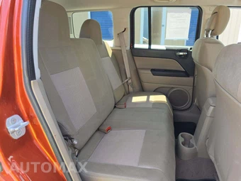 2012 Jeep Patriot Latitude – miniatura 13