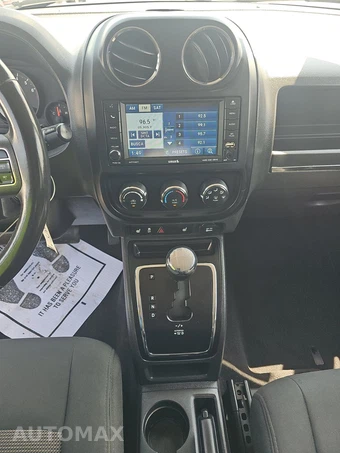 2012 Jeep Patriot Latitude – miniatura 11