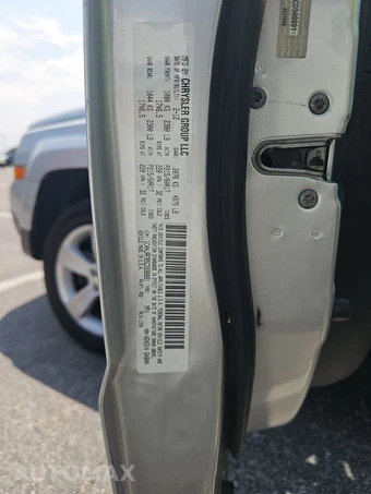 2012 Jeep Patriot Latitude – miniatura 14