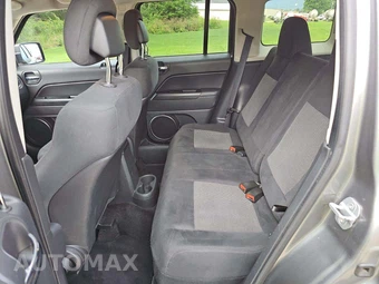 2012 Jeep Patriot Latitude - miniatura 10