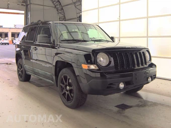 2012 Jeep Patriot Latitude – miniatura 3