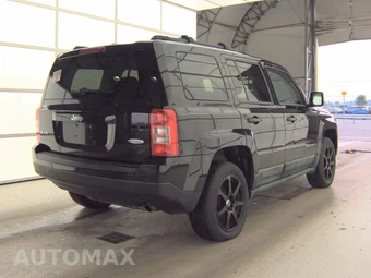 2012 Jeep Patriot Latitude – miniatura 4