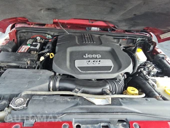 2012 Jeep Wrangler Sahara - miniatura 15