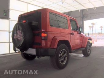 2012 Jeep Wrangler Sahara - miniatura 4