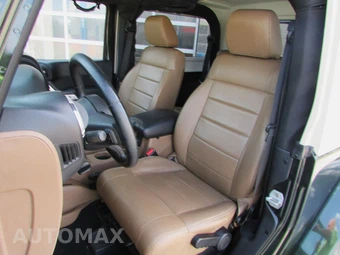 2012 Jeep Wrangler Sahara - miniatura 11