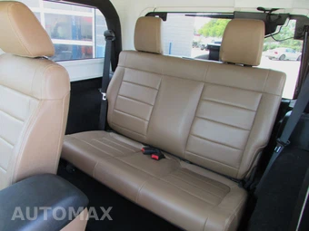 2012 Jeep Wrangler Sahara - miniatura 13