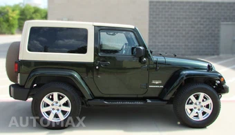 2012 Jeep Wrangler Sahara - miniatura 2