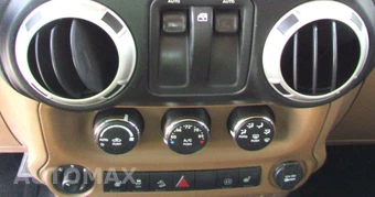 2012 Jeep Wrangler Sahara - miniatura 9