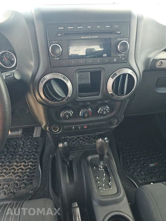 2012 Jeep Wrangler Sport - miniatura 11