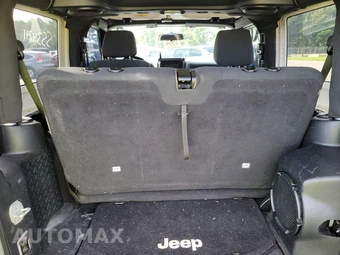 2012 Jeep Wrangler Sport - miniatura 16