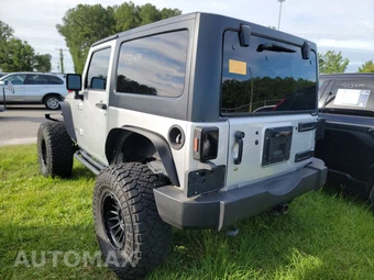 2012 Jeep Wrangler Sport - miniatura 6
