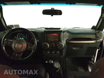 2012 Jeep Wrangler Sport - miniatura 5