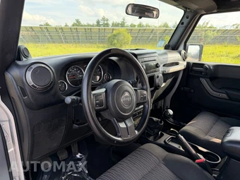 2012 Jeep Wrangler Sport - miniatura 11