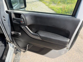 2012 Jeep Wrangler Sport - miniatura 15