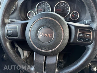 2012 Jeep Wrangler Sport - miniatura 21