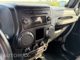 2012 Jeep Wrangler Sport - miniatura 23