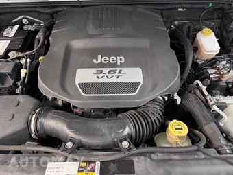 2012 Jeep Wrangler Sport - miniatura 11
