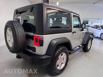 2012 Jeep Wrangler Sport - miniatura 3