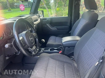 2012 Jeep Wrangler Sport - miniatura 3