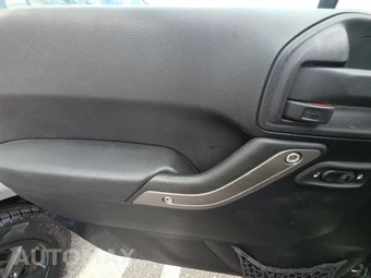 2012 Jeep Wrangler Sport – miniatura 9