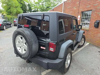 2012 Jeep Wrangler Sport – miniatura 3