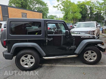 2012 Jeep Wrangler Sport – miniatura 4