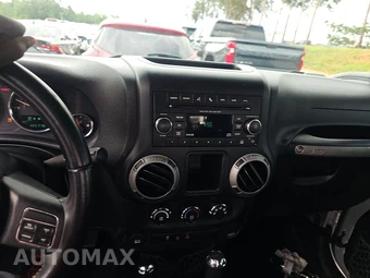 2012 Jeep Wrangler Sport - miniatura 11