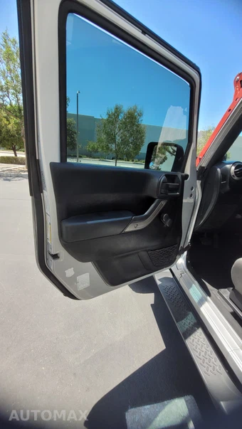 2012 Jeep Wrangler Sport - miniatura 24
