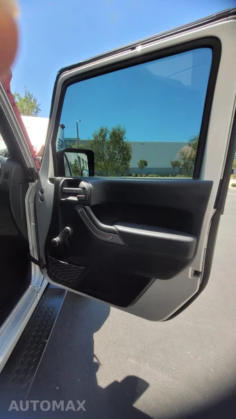 2012 Jeep Wrangler Sport - miniatura 25