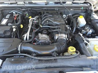 2012 Jeep Wrangler Sport – miniatura 15