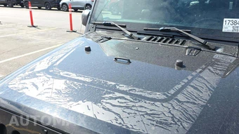 2012 Jeep Wrangler Unlimited Altitude Edition - miniatura 20