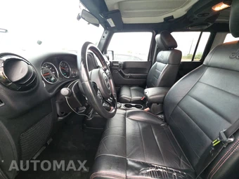2012 Jeep Wrangler Unlimited Altitude Edition - miniatura 7