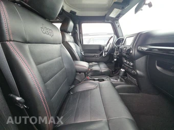 2012 Jeep Wrangler Unlimited Altitude Edition - miniatura 8