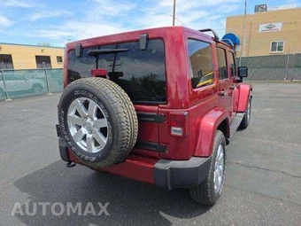 2012 Jeep Wrangler Unlimited Altitude Edition - miniatura 3