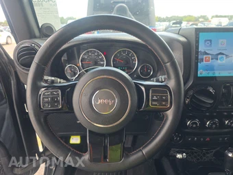 2012 Jeep Wrangler Unlimited Altitude Edition - miniatura 10