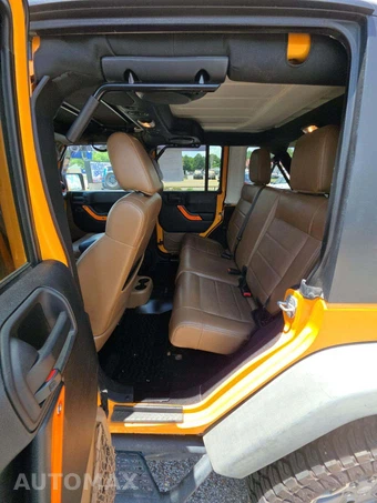 2012 Jeep Wrangler Unlimited Rubicon - miniatura 10