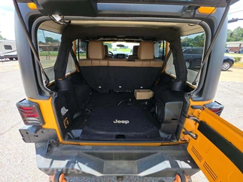 2012 Jeep Wrangler Unlimited Rubicon - miniatura 11