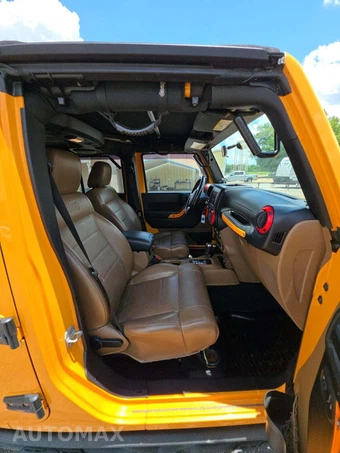 2012 Jeep Wrangler Unlimited Rubicon - miniatura 15