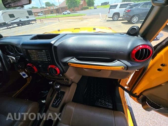 2012 Jeep Wrangler Unlimited Rubicon - miniatura 16