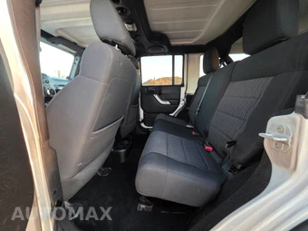 2012 Jeep Wrangler Unlimited Rubicon - miniatura 11