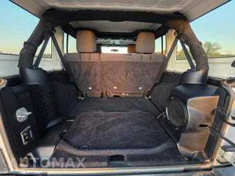 2012 Jeep Wrangler Unlimited Rubicon - miniatura 12