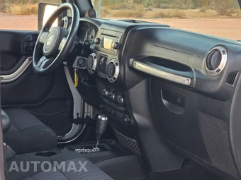 2012 Jeep Wrangler Unlimited Rubicon - miniatura 17