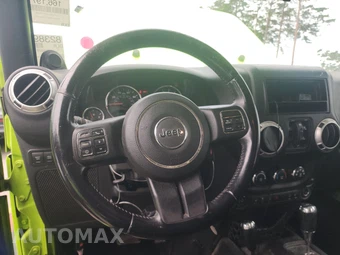 2012 Jeep Wrangler Unlimited Rubicon – miniatura 10